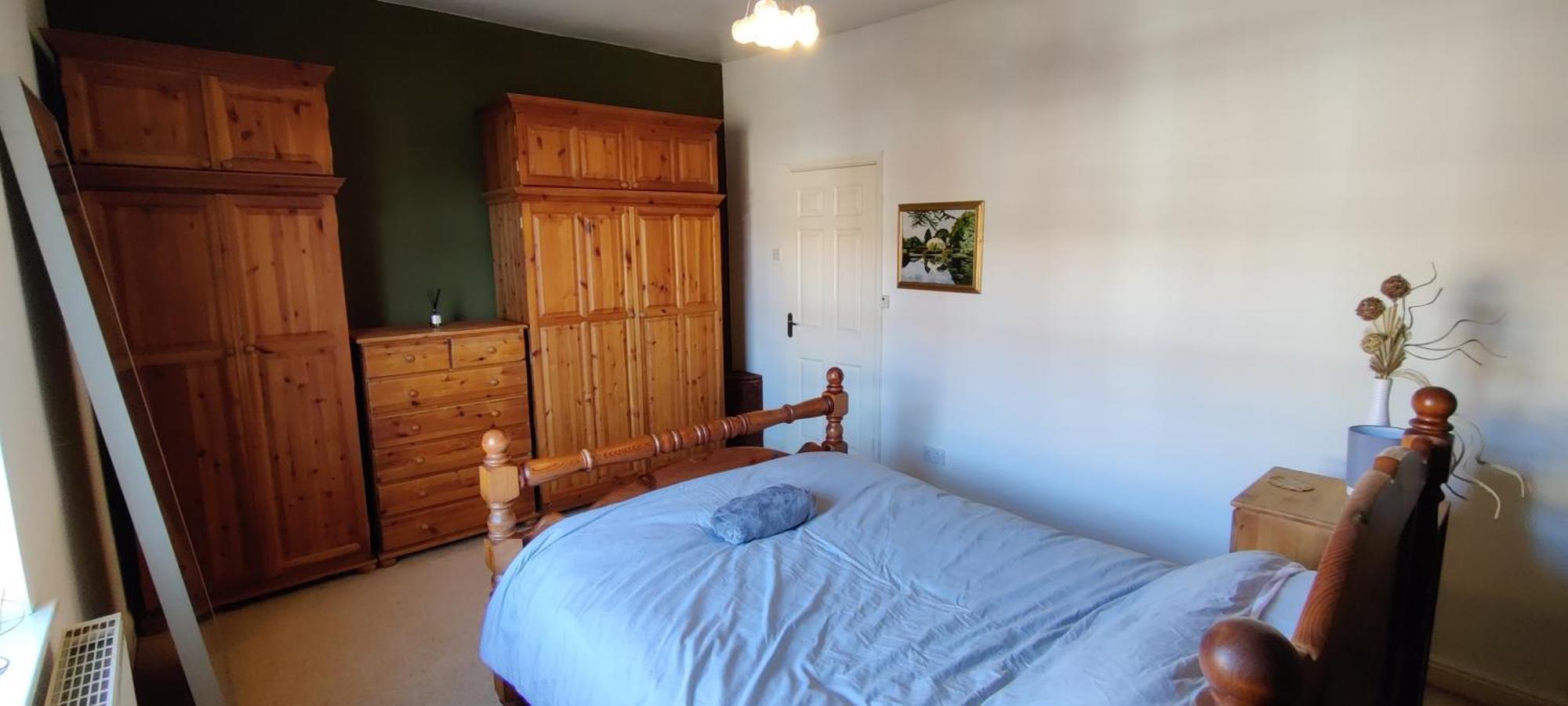 Victorian Semi Detached House Behind The High Street * Newton-le-Willows