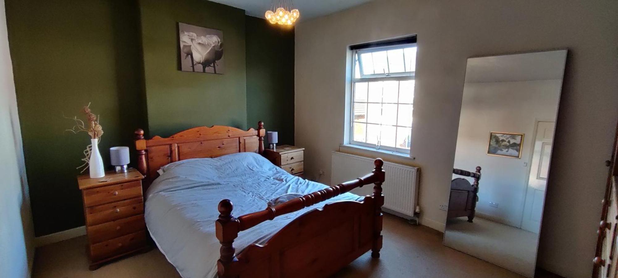 Victorian Semi Detached House Behind The High Street Holiday home